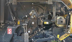 New Holland BR7070 Round Baler