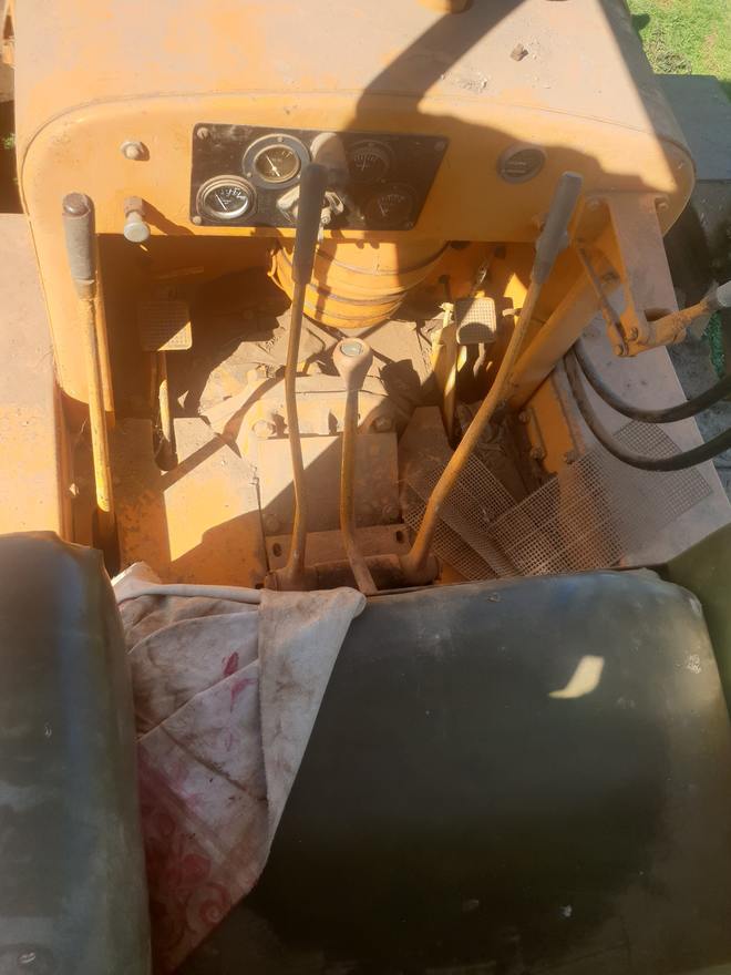 Allis Chalmers D7 Dozer (no GST Payable)