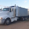 2004 Kenworth 404 Truck with Hemelex Bin and Dog