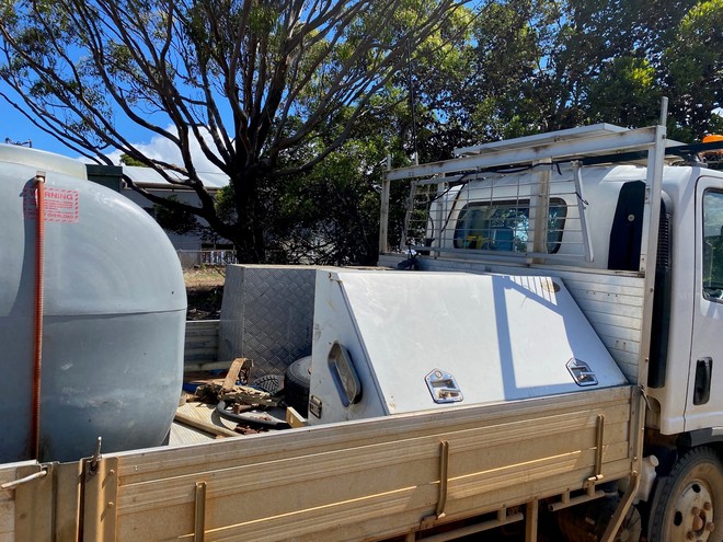 Isuzu Traytop Truck