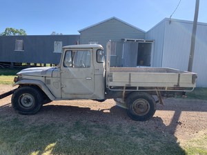 Under Auction (A127) - Toyota Landcruiser