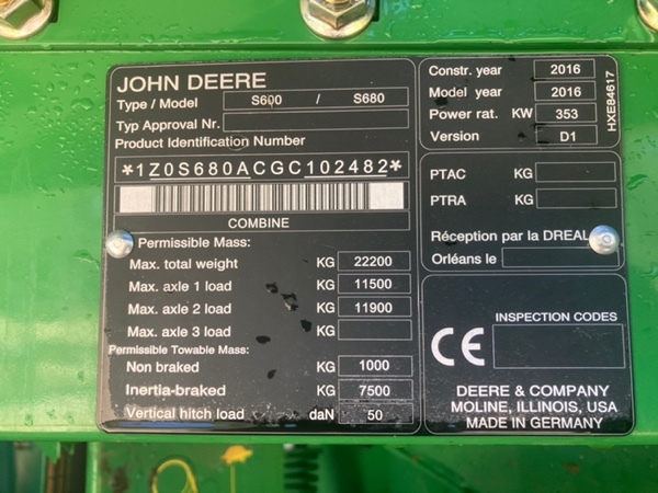 2016 John Deere S680 Header and d65 macdon 