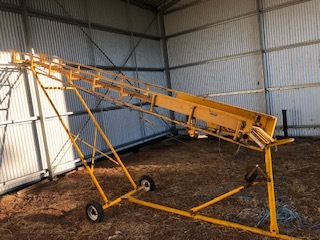 Small Hay Bale Elevator 