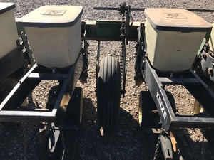 Kinze Precision Planter