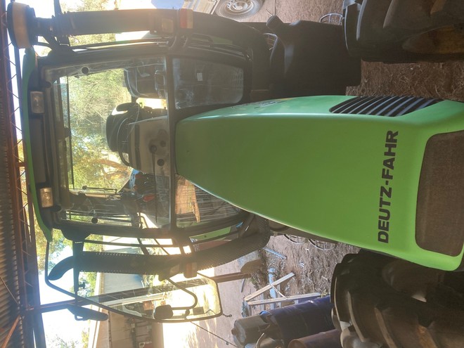 Under Auction (A127) - 2001 Deutz Agtron 135MK3 Tractor