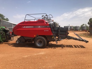 Massey Ferguson 2170 Baler