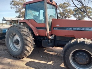 Case Magnum 7110 *Price Reduced*