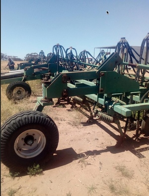 John Shearer Universal Bar