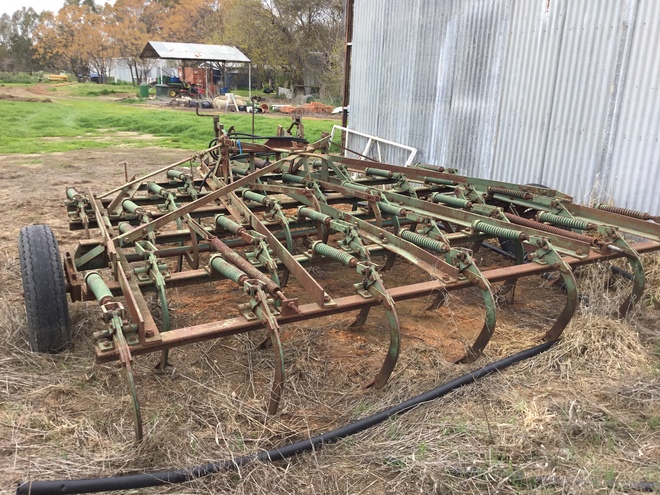 John Shearer 25 Tyne Scarifier