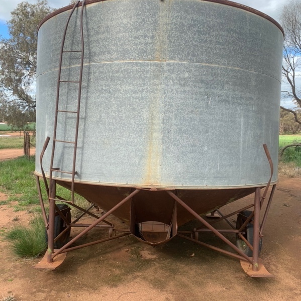 Frankie Field bin